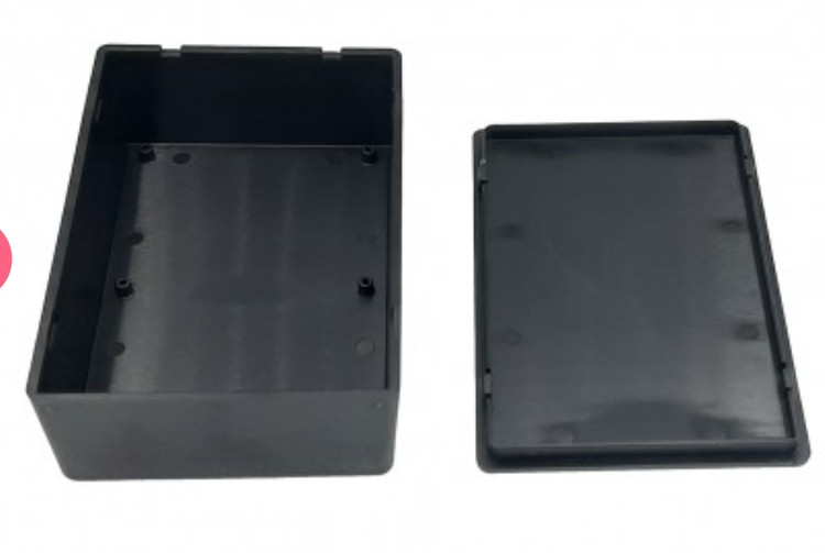 جعبه برد پلاستیکی سفید مدل BMD-A سایز 121x58x31mm